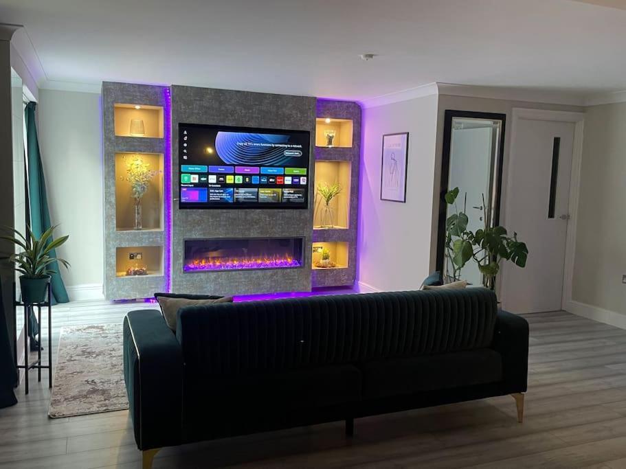 ברמינגהאם The Exclusive Jacuzzi Apartment מראה חיצוני תמונה